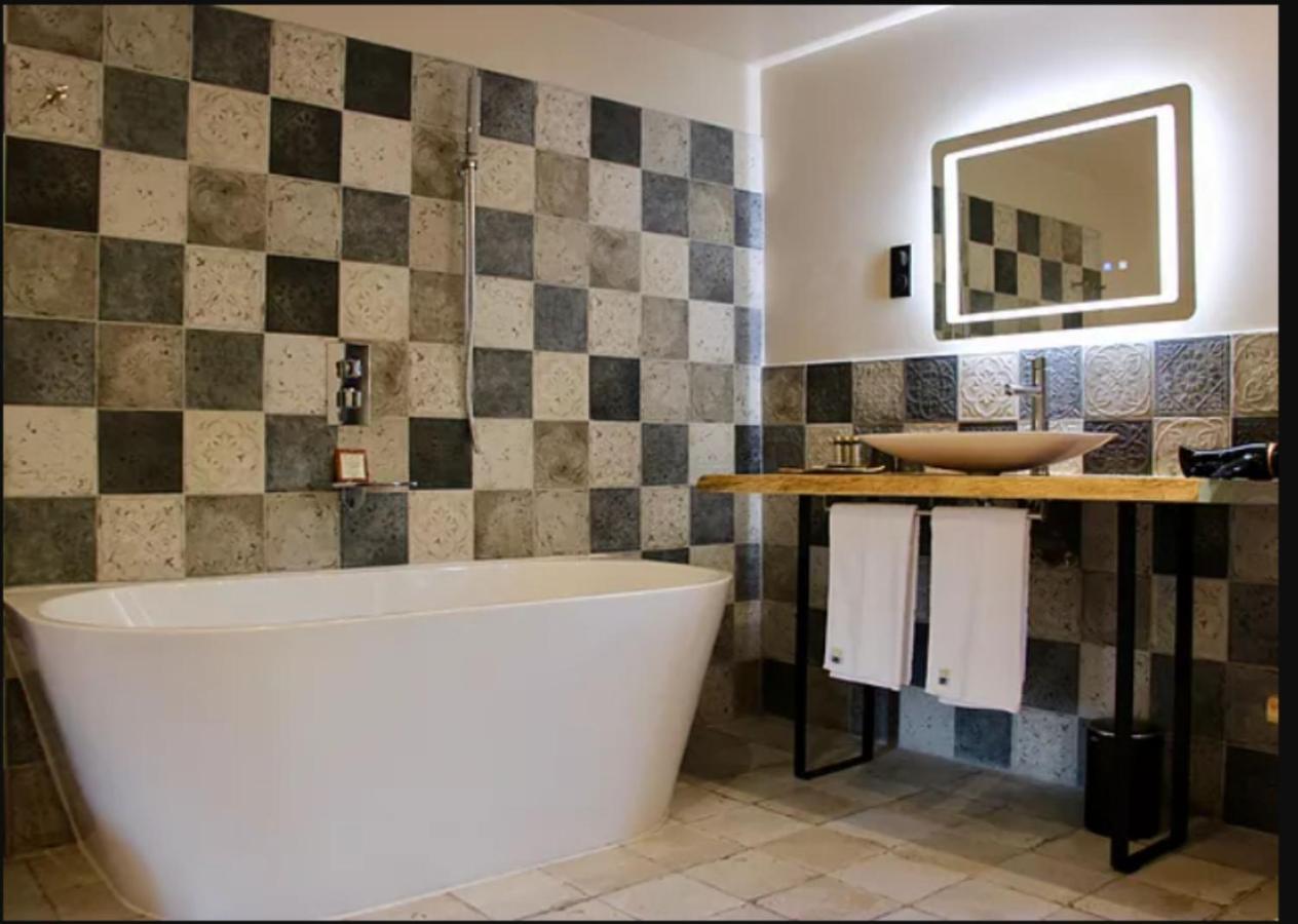 Hotel Le Moulin Fouret Saint-Aubin-le-Vertueux Zewnętrze zdjęcie