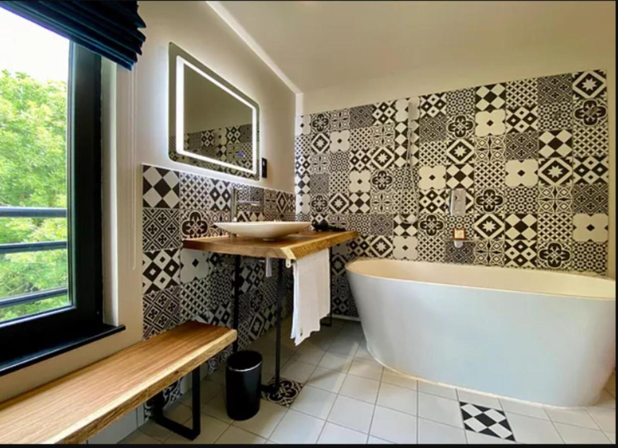 Hotel Le Moulin Fouret Saint-Aubin-le-Vertueux Zewnętrze zdjęcie