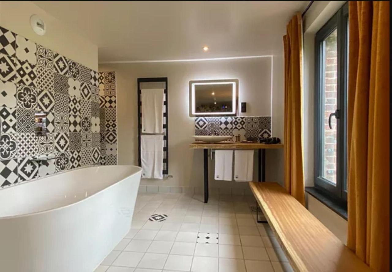 Hotel Le Moulin Fouret Saint-Aubin-le-Vertueux Zewnętrze zdjęcie